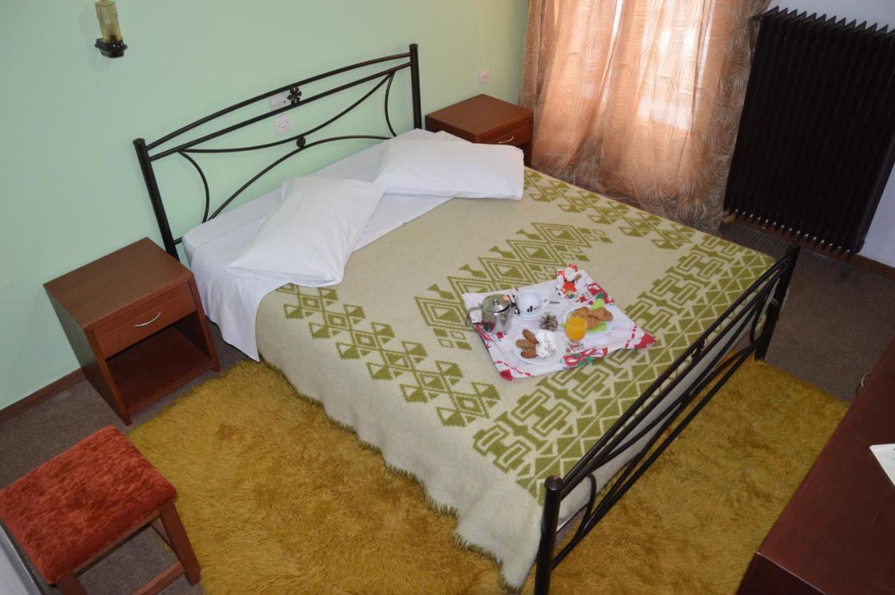 Hotel Hani Zisi ハニア エクステリア 写真